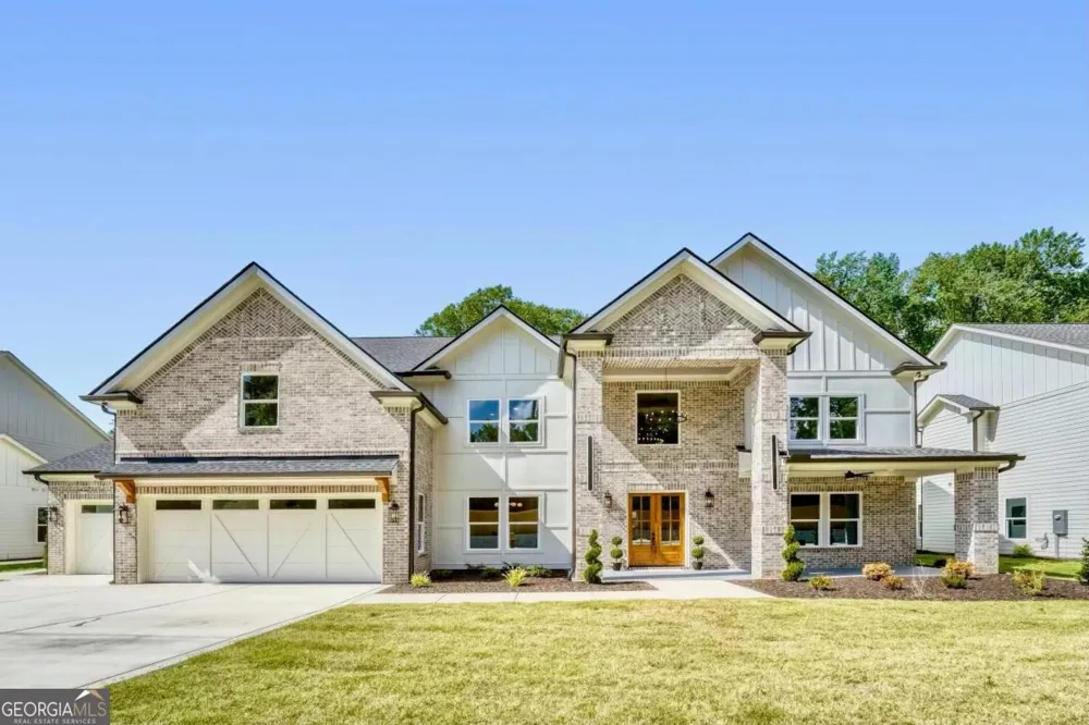 942 Cooper RD Grayson, GA 30017