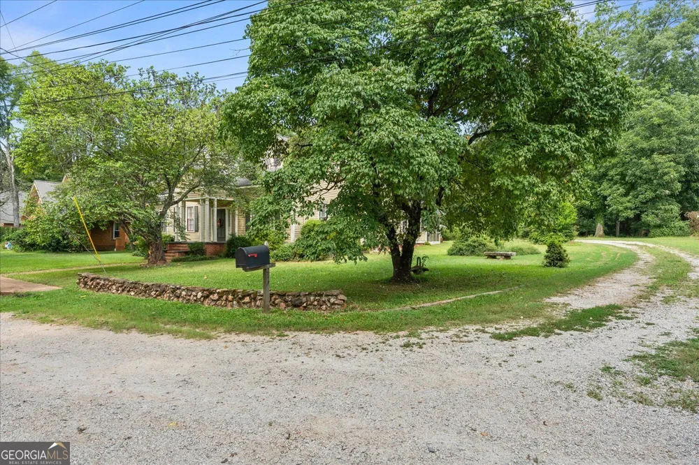 216 S Laurel AVE Greensboro, GA 30642