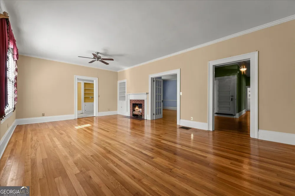 216 S Laurel AVE Greensboro, GA 30642