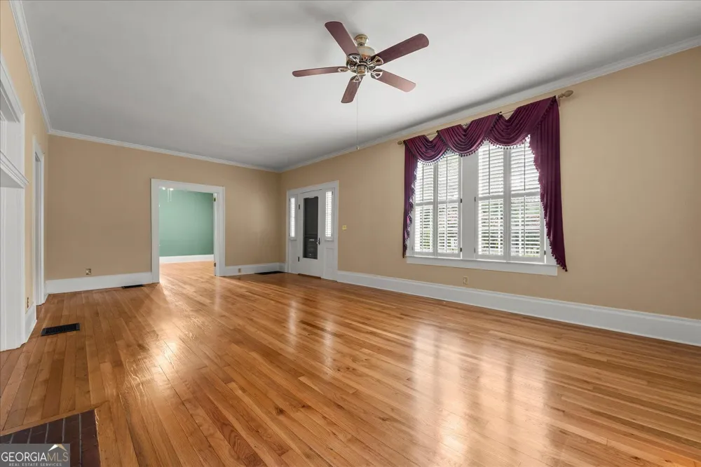 216 S Laurel AVE Greensboro, GA 30642