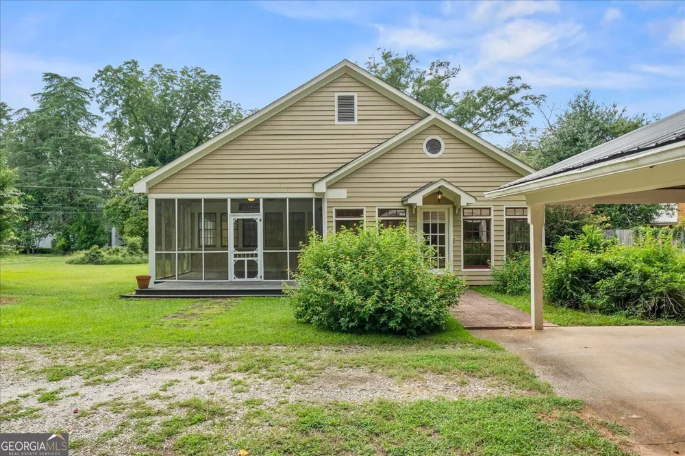 216 S Laurel AVE Greensboro, GA 30642