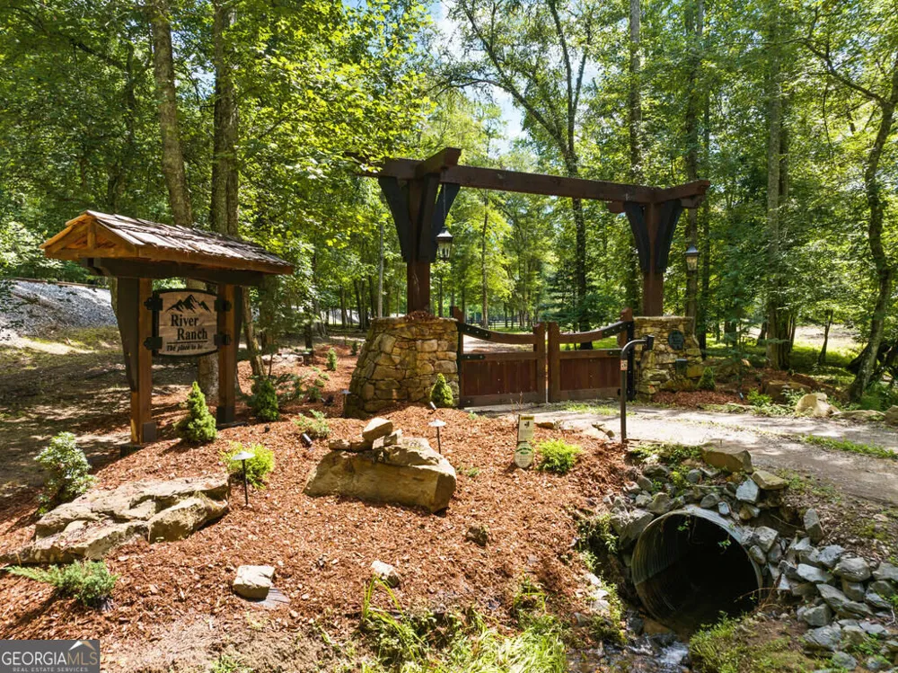 2 Weymans WAY Blue Ridge, GA 30513