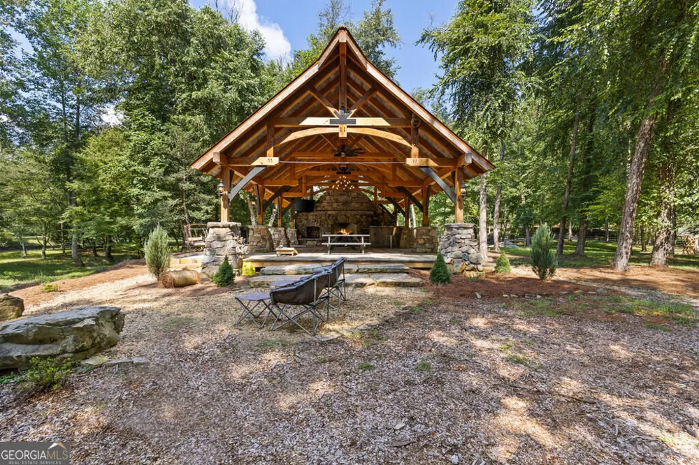 2 Weymans WAY Blue Ridge, GA 30513