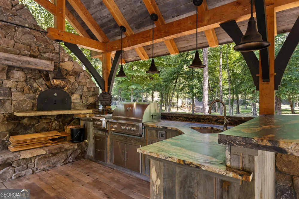 2 Weymans WAY Blue Ridge, GA 30513