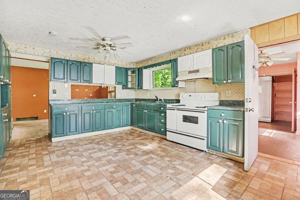 3370 Homera PL Decatur, GA 30032