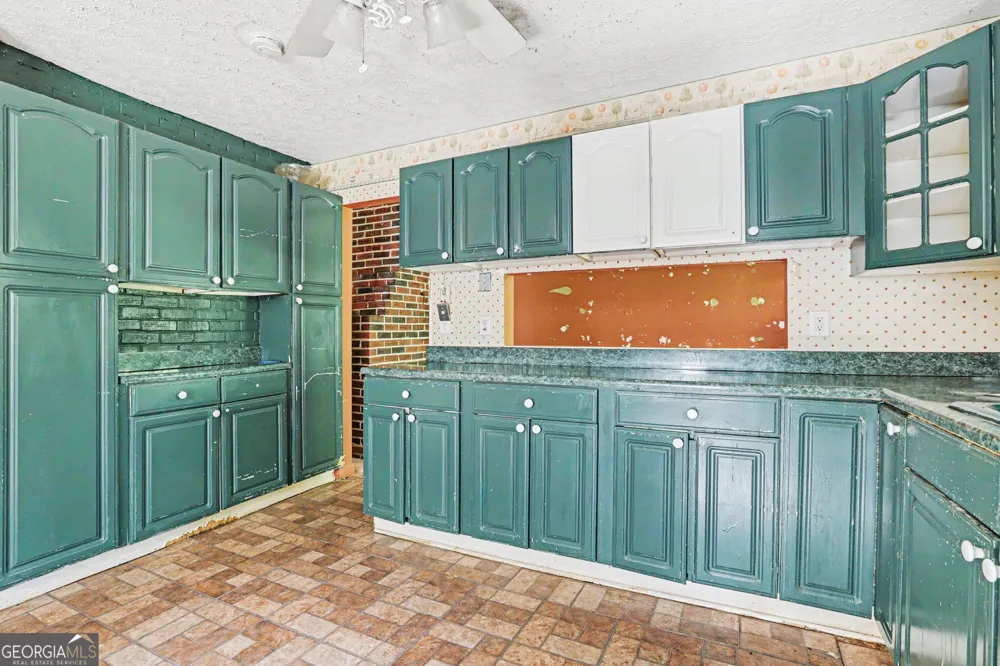 3370 Homera PL Decatur, GA 30032