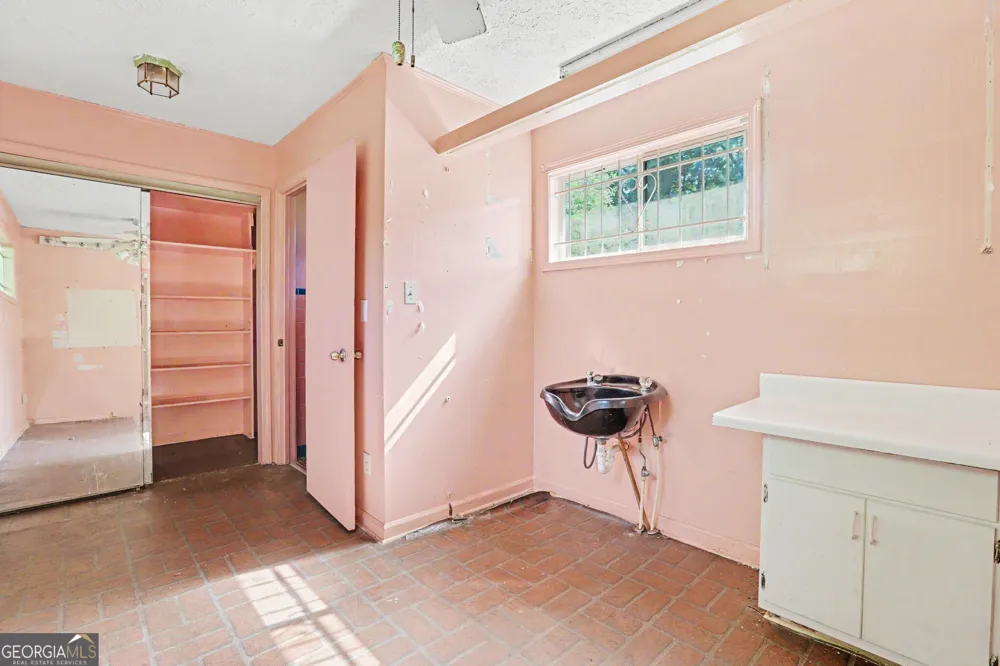 3370 Homera PL Decatur, GA 30032