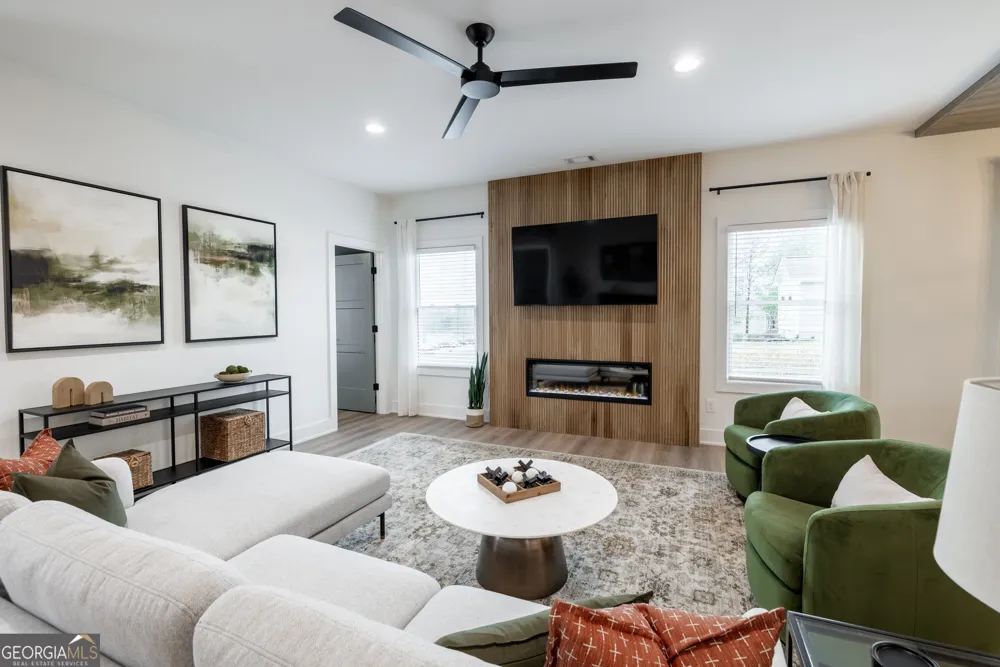 191 Lagrange ST Newnan, GA 30263