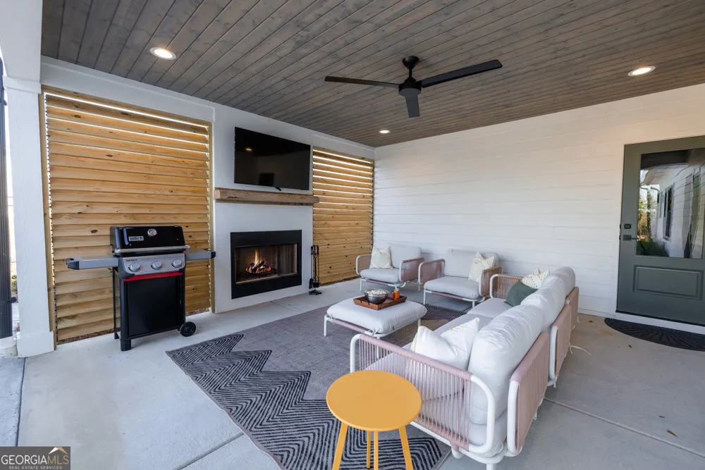 191 Lagrange ST Newnan, GA 30263
