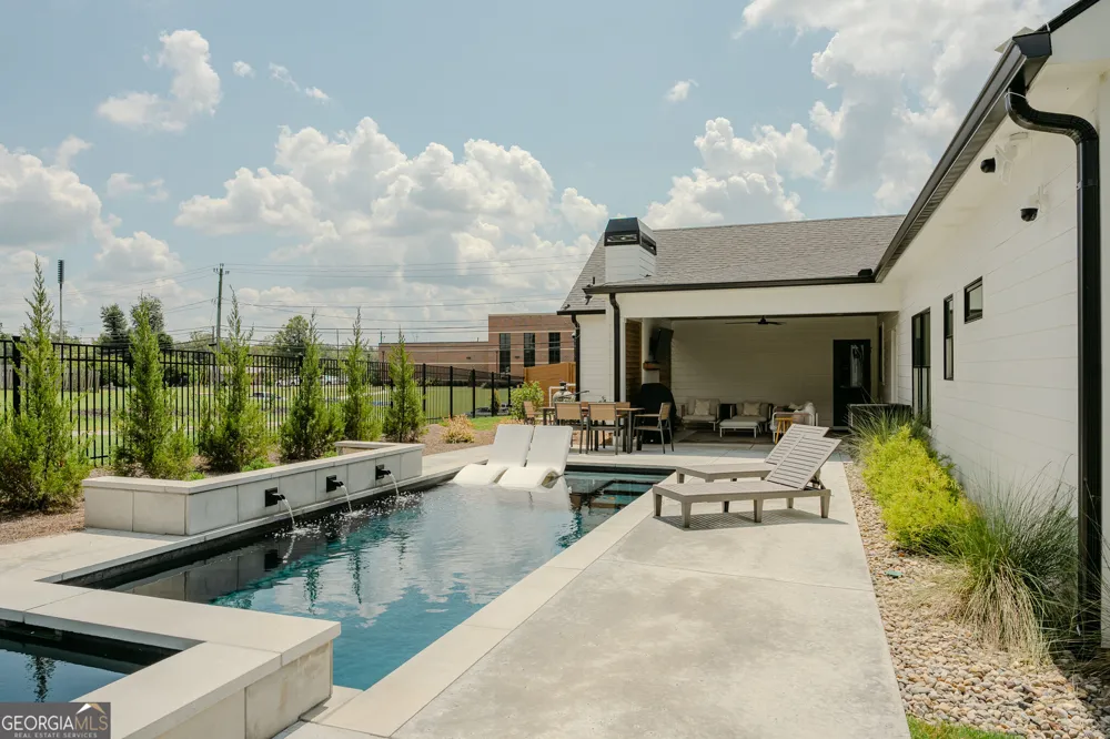 191 Lagrange ST Newnan, GA 30263