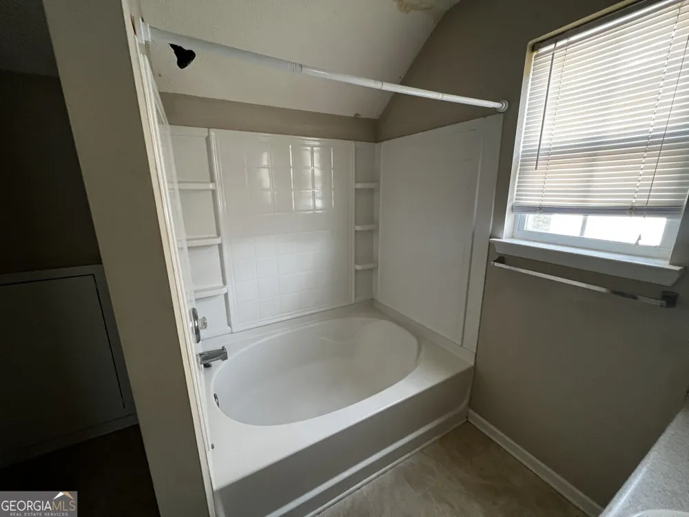 117 Meadow CT Fairburn, GA 30213