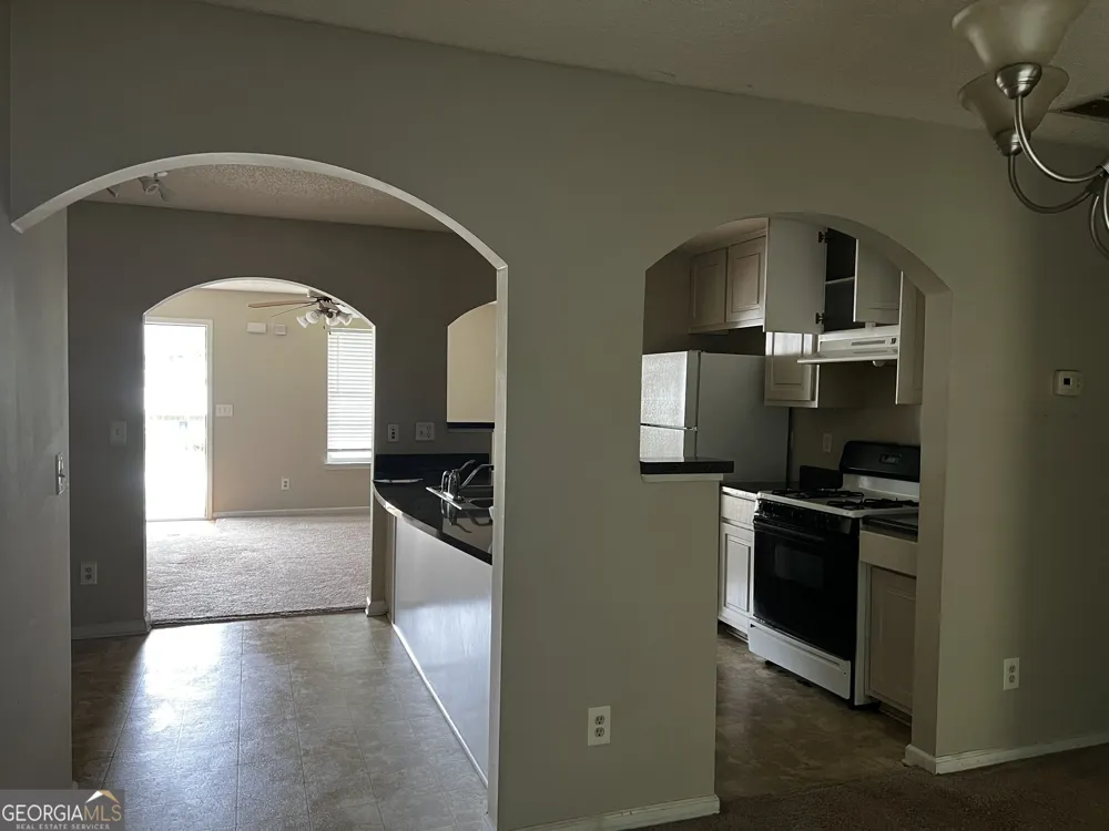 117 Meadow CT Fairburn, GA 30213