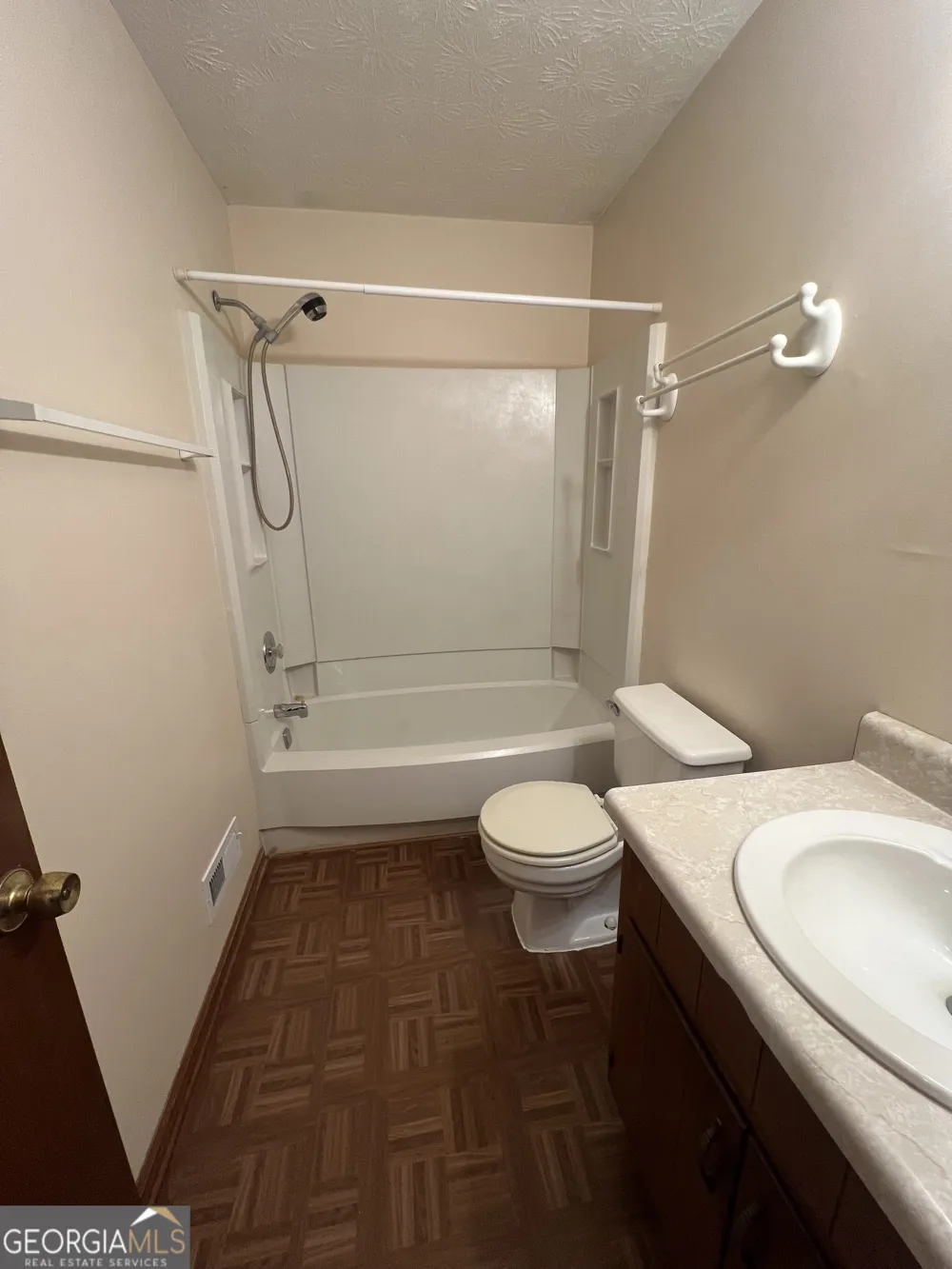 2060 Kimber TRL Stone Mountain, GA 30088