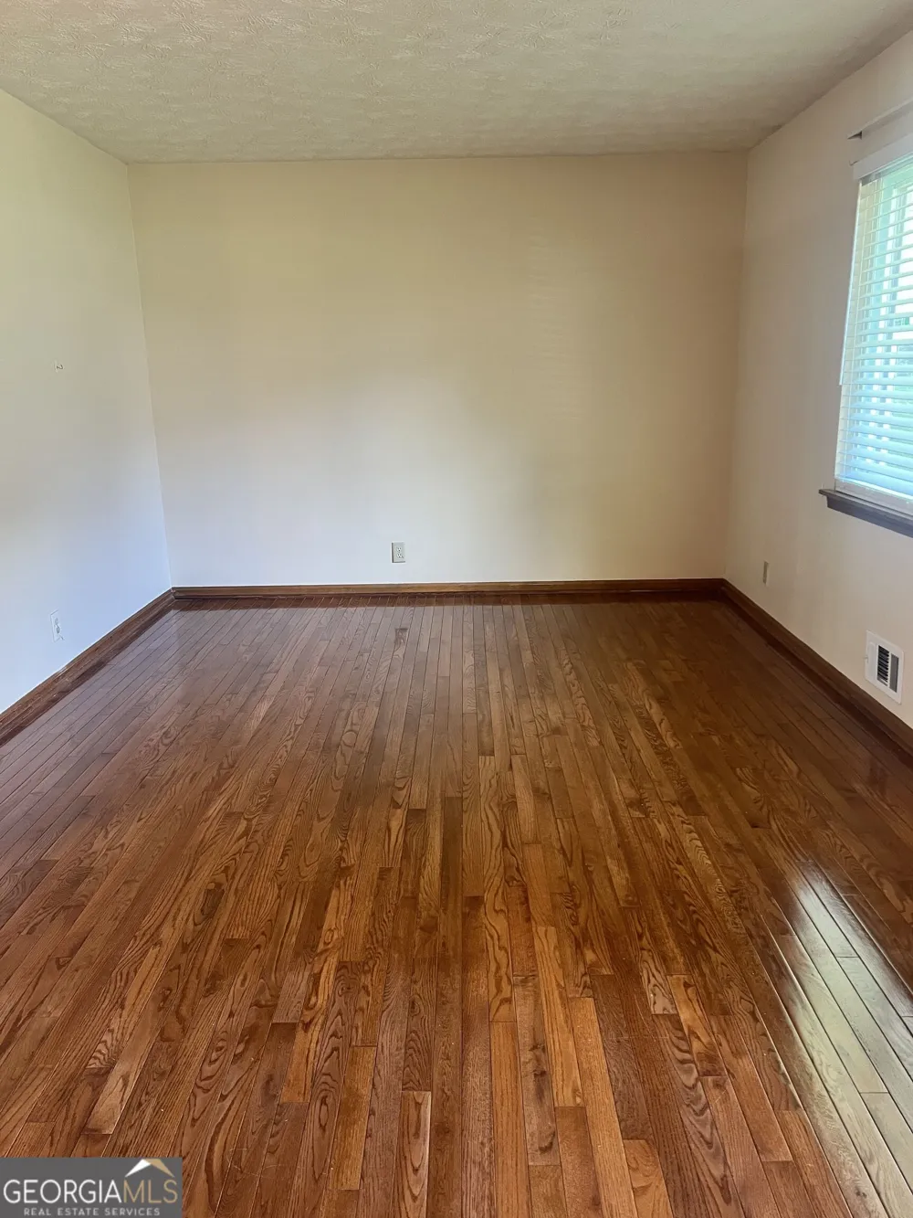 2060 Kimber TRL Stone Mountain, GA 30088
