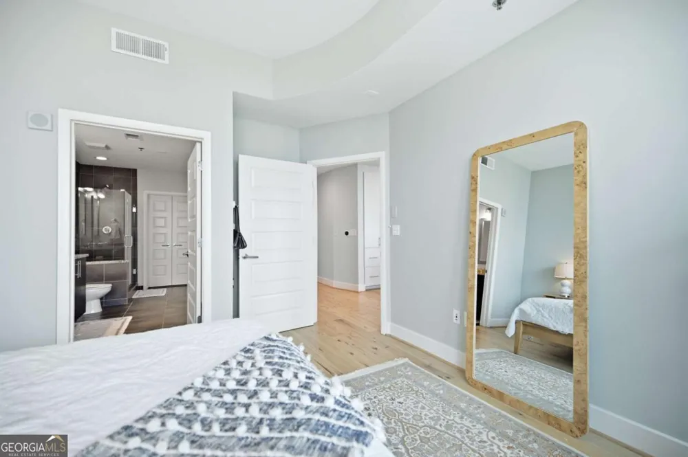 1080 Peachtree ST NE Atlanta, GA 30309
