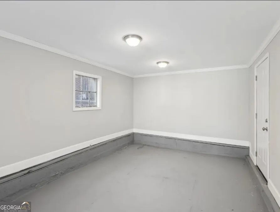 2592 Baker RD NW Atlanta, GA 30318