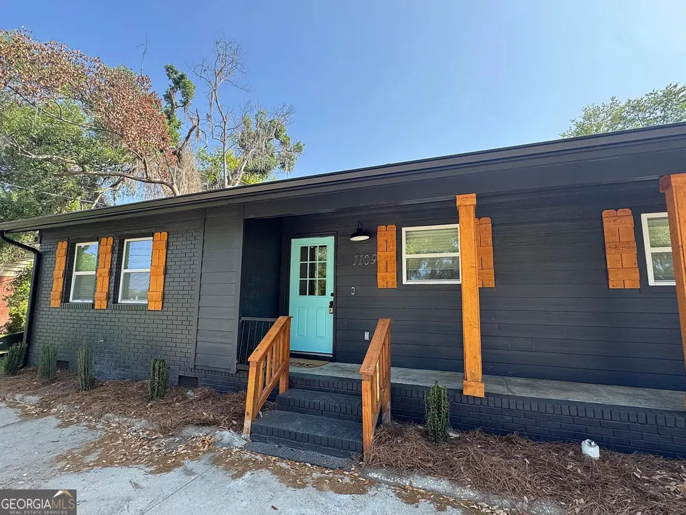1107/1109 N. Oak ST Valdosta, GA 31601