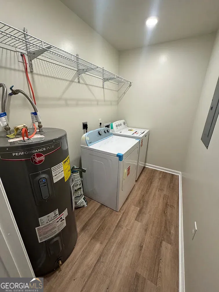 1107/1109 N. Oak ST Valdosta, GA 31601