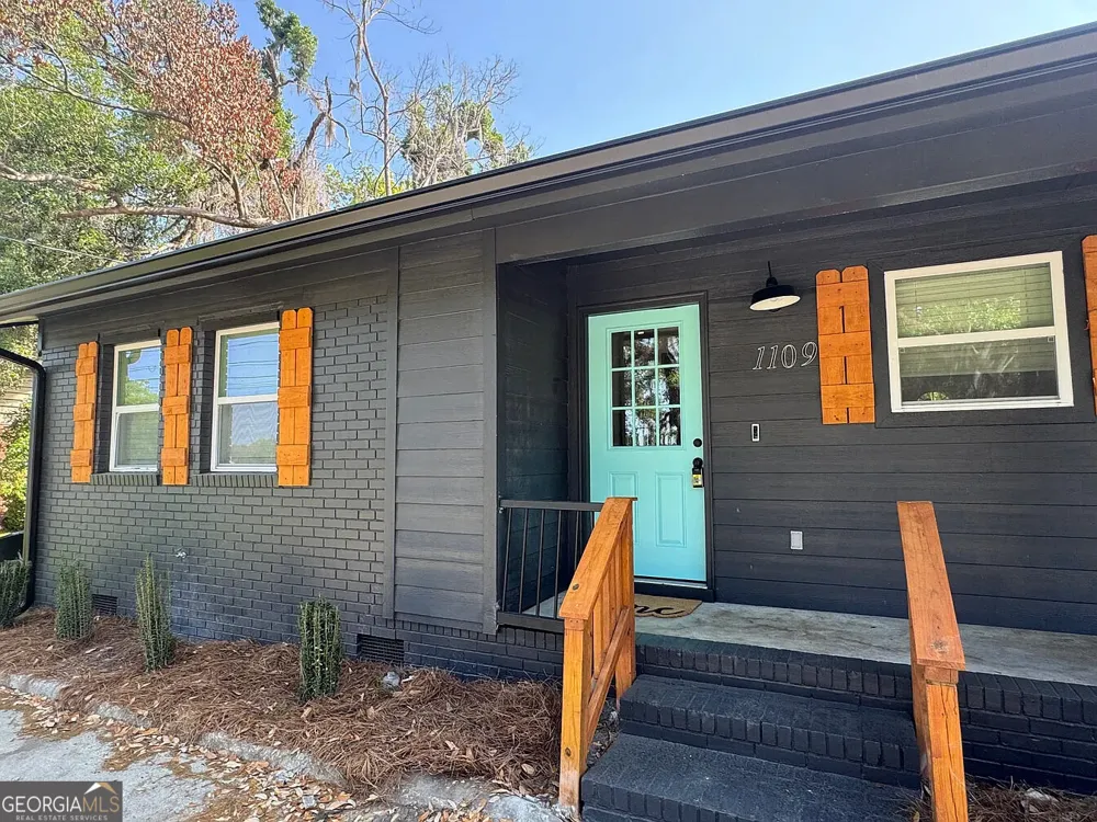 1107/1109 N. Oak ST Valdosta, GA 31601