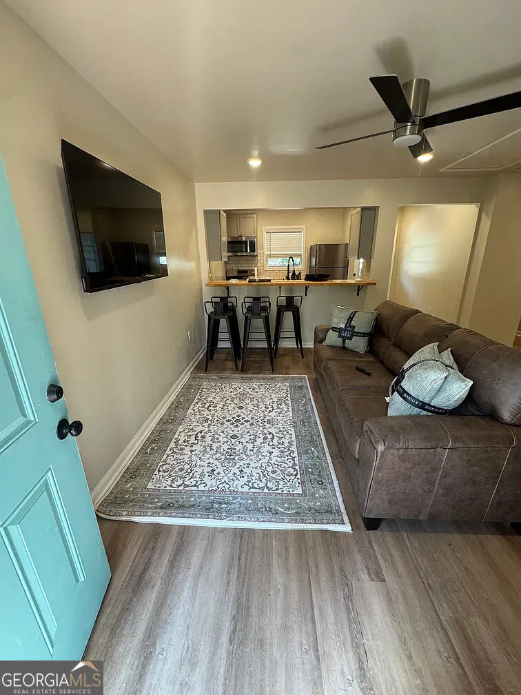 1107/1109 N. Oak ST Valdosta, GA 31601