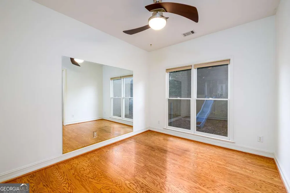 1560 Oak Park CV Decatur, GA 30033