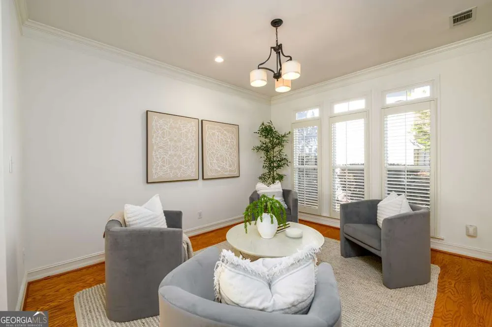 1560 Oak Park CV Decatur, GA 30033
