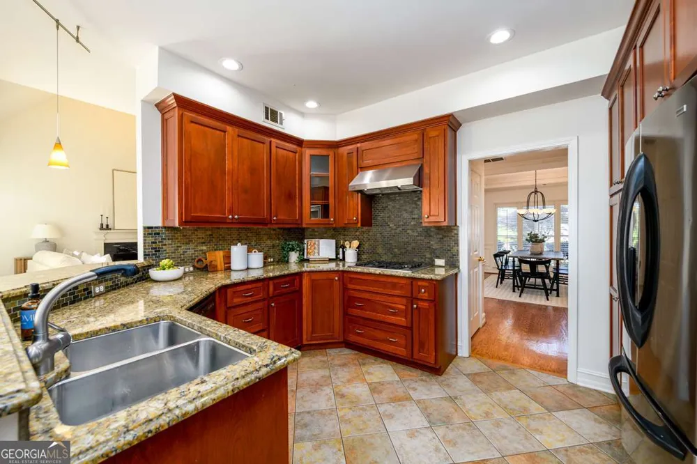 1560 Oak Park CV Decatur, GA 30033