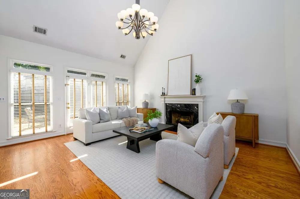 1560 Oak Park CV Decatur, GA 30033
