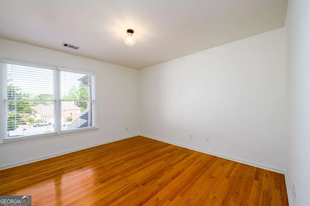 1560 Oak Park CV Decatur, GA 30033
