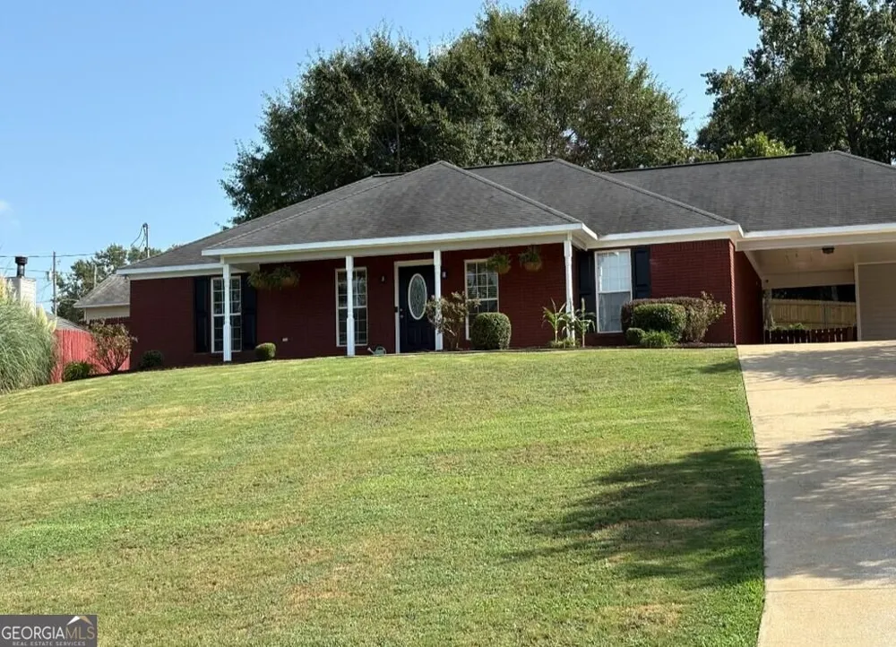 54 Lee RD Phenix City, AL 36870