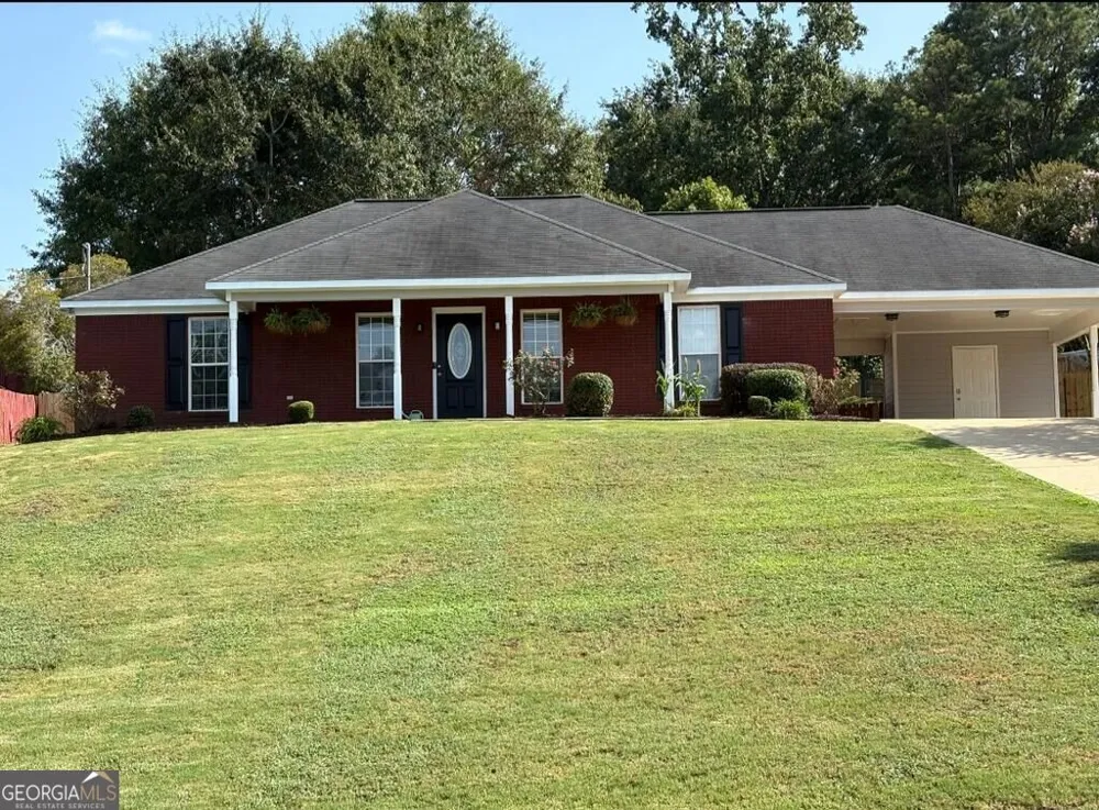 54 Lee RD Phenix City, AL 36870