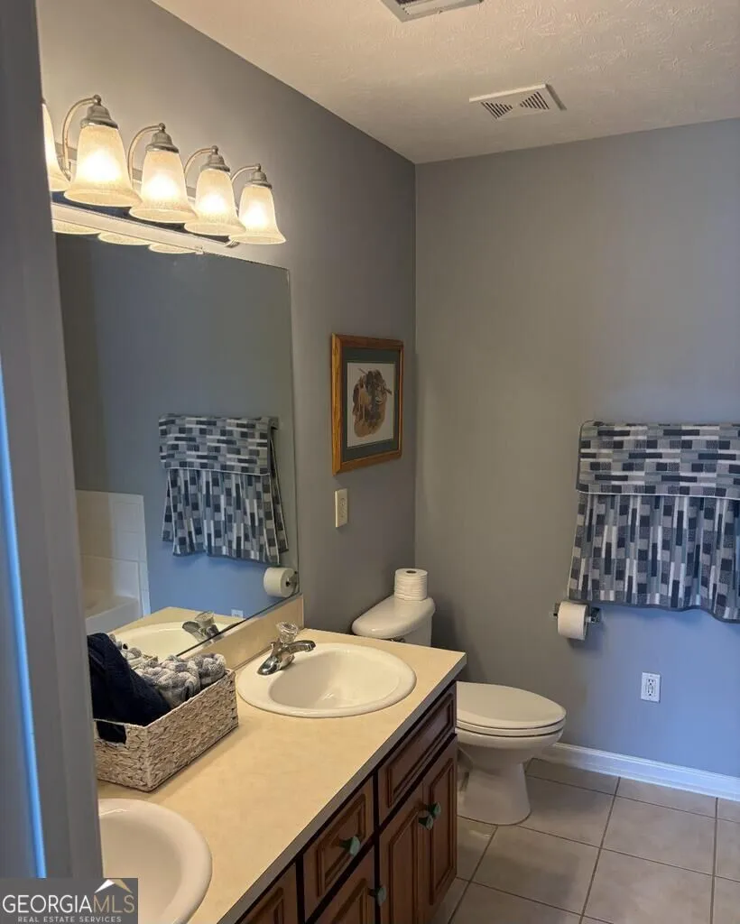 54 Lee RD Phenix City, AL 36870