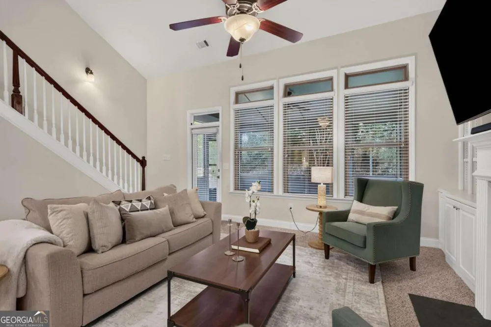 133 Marlow DR Woodstock, GA 30188