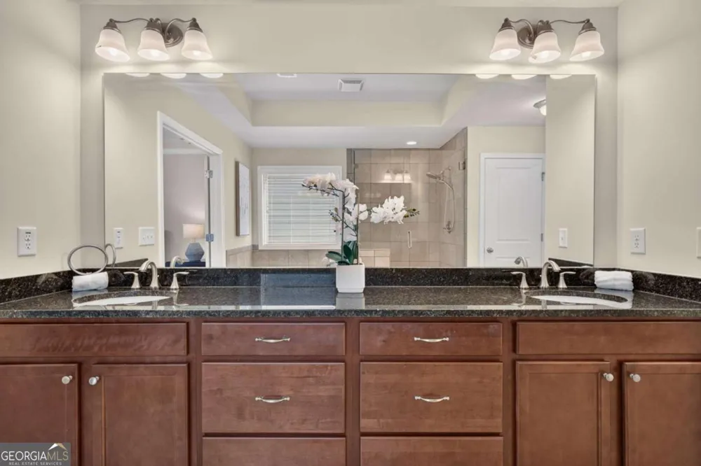 133 Marlow DR Woodstock, GA 30188
