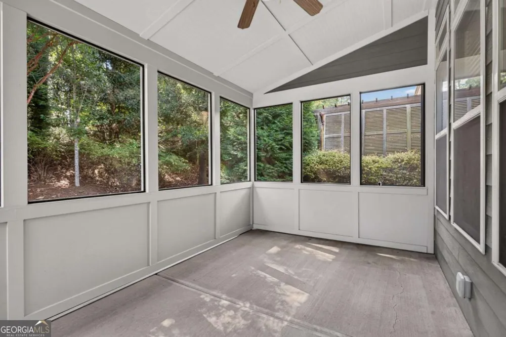 133 Marlow DR Woodstock, GA 30188