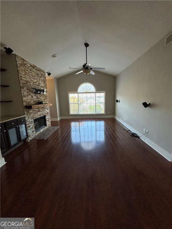 104 Vinings Forest CIR SE Smyrna, GA 30080