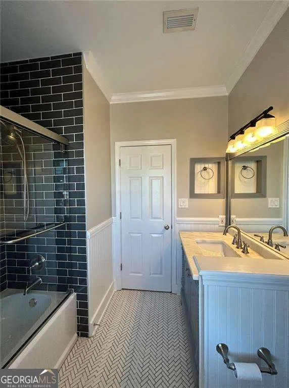104 Vinings Forest CIR SE Smyrna, GA 30080