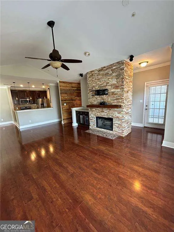 104 Vinings Forest CIR SE Smyrna, GA 30080