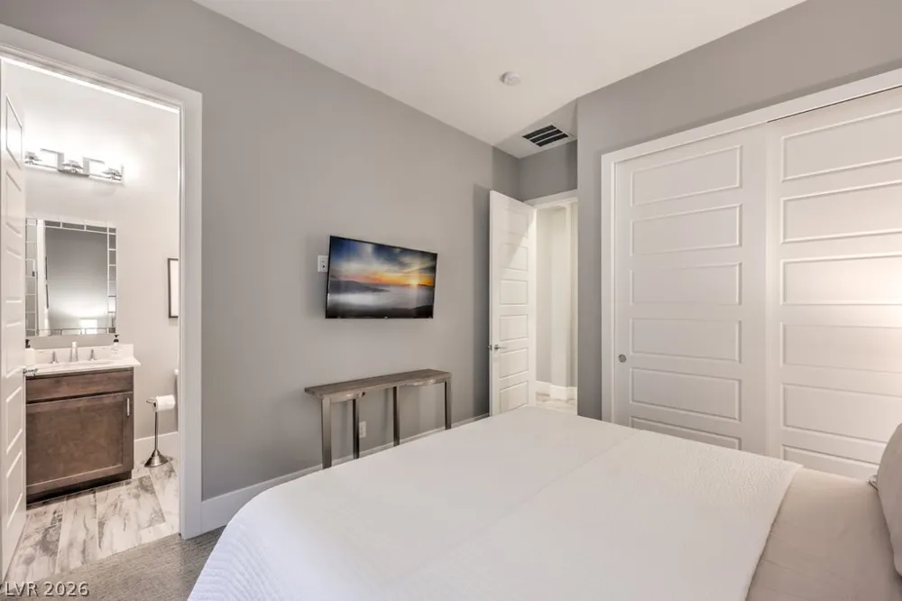 10494 Calico Terrace Avenue Las Vegas, NV 89135