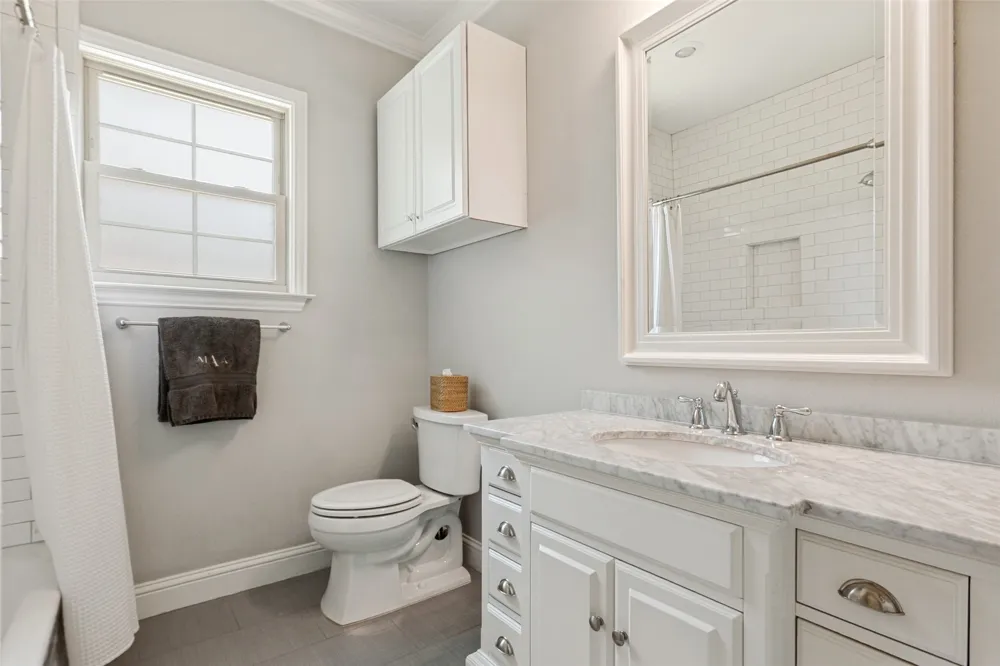 5834 Monticello Avenue Dallas, TX 75206