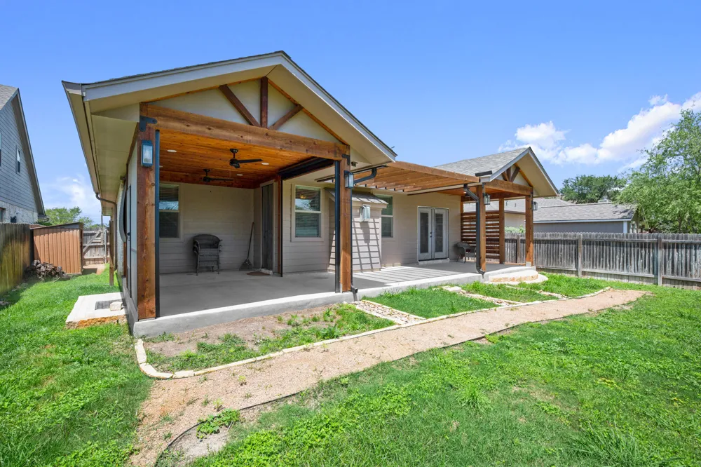 301 Bluff Street Buda, TX 78610