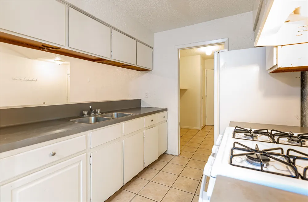 11405 Ptarmigan Drive #B Austin, TX 78758