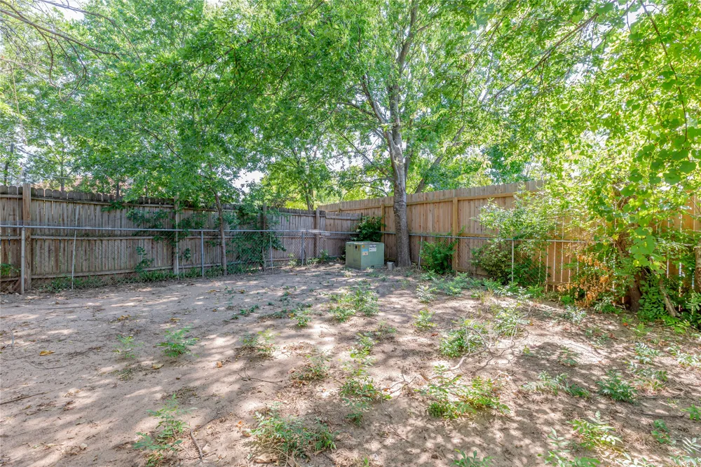 11405 Ptarmigan Drive #B Austin, TX 78758