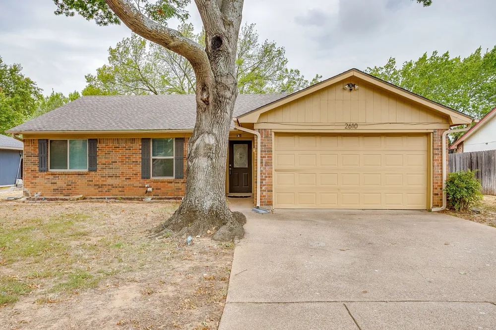 2610 Casa Blanca Court Arlington, TX 76015