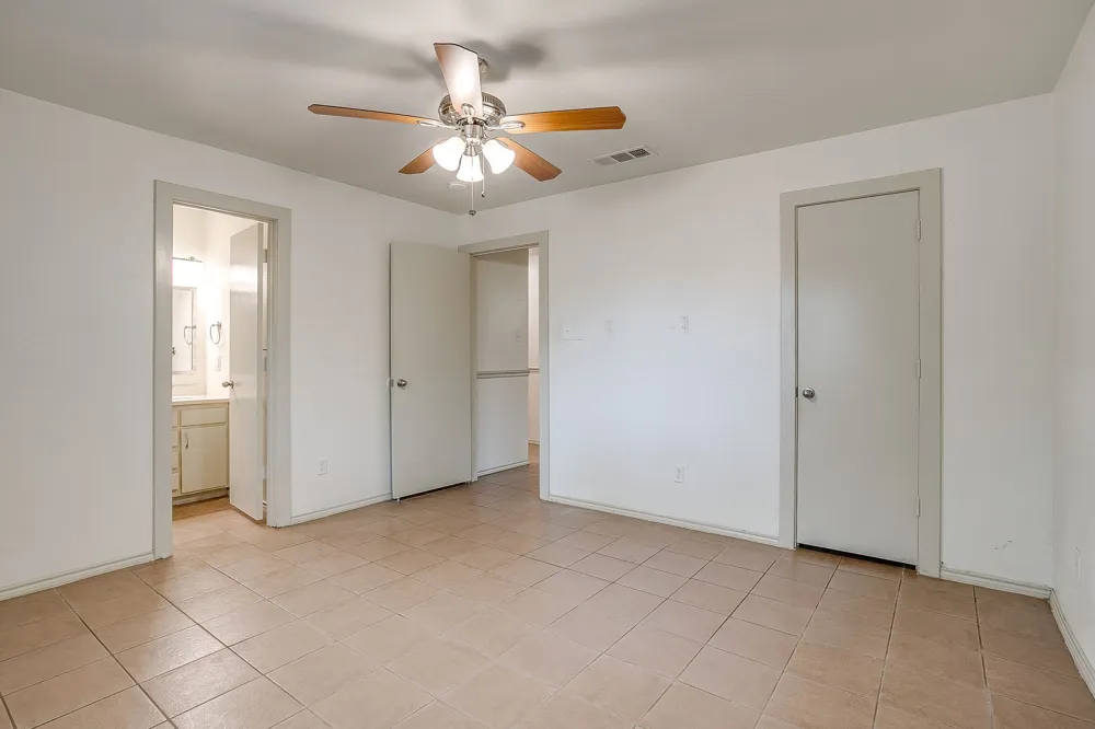2610 Casa Blanca Court Arlington, TX 76015