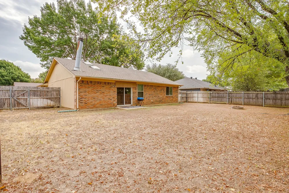 2610 Casa Blanca Court Arlington, TX 76015