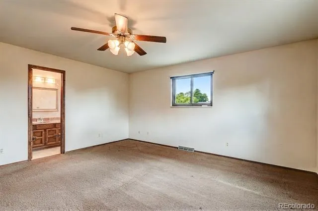 7070 W Pineview Drive Littleton, CO 80125