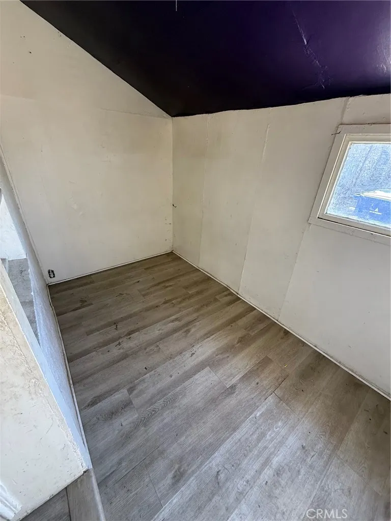 2961 11th Riverside, CA 92507