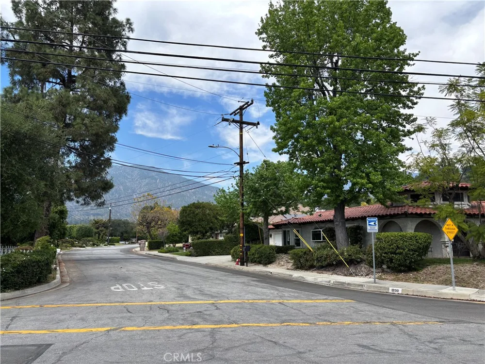 130 E Sycamore Arcadia, CA 91006