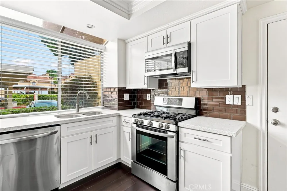 3 Alicante Aisle Irvine, CA 92614